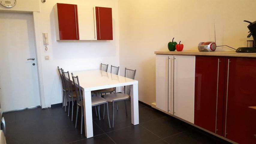 Appartement Met 2 Slaapkamers ออสเทนด์ ภายนอก รูปภาพ